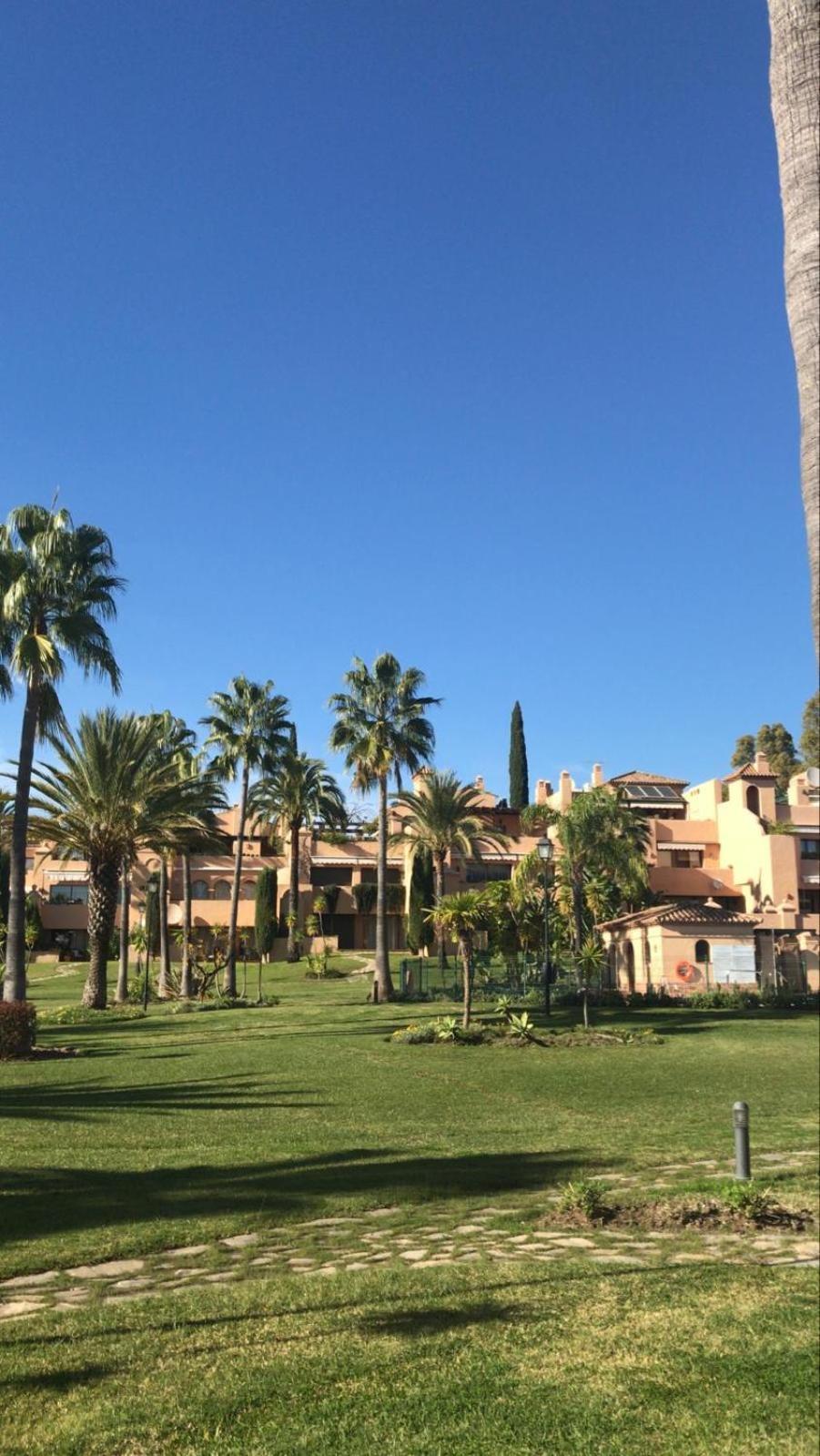 La Cartuja Del Golf Apartment Estepona Bagian luar foto